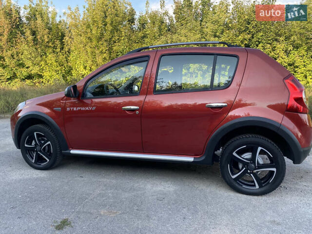 Красный Дачия Sandero StepWay, объемом двигателя 1.6 л и пробегом 174 тыс. км за 6700 $, фото 4 на Automoto.ua