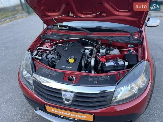 Червоний Дачія Sandero StepWay, об'ємом двигуна 1.5 л та пробігом 210 тис. км за 8200 $, фото 40 на Automoto.ua