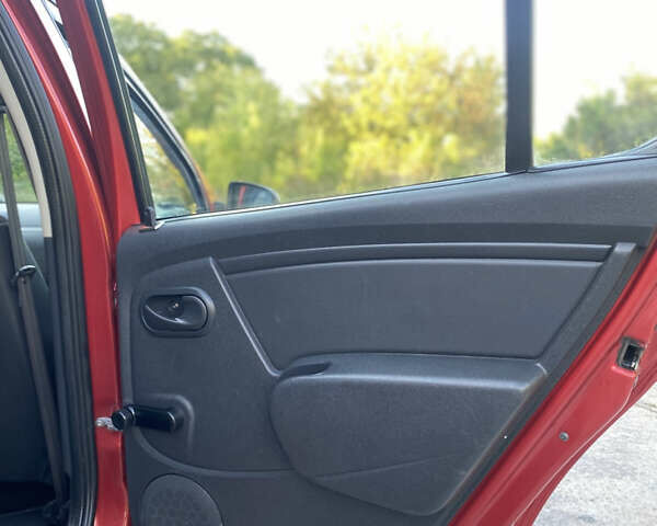 Дачия Sandero StepWay 2011 в Хороле на Automoto.ua Красный Дачия Sandero StepWay, объемом двигателя 1.6 л и пробегом 174 тыс. км за 6700 $, фото 25 на Automoto.ua