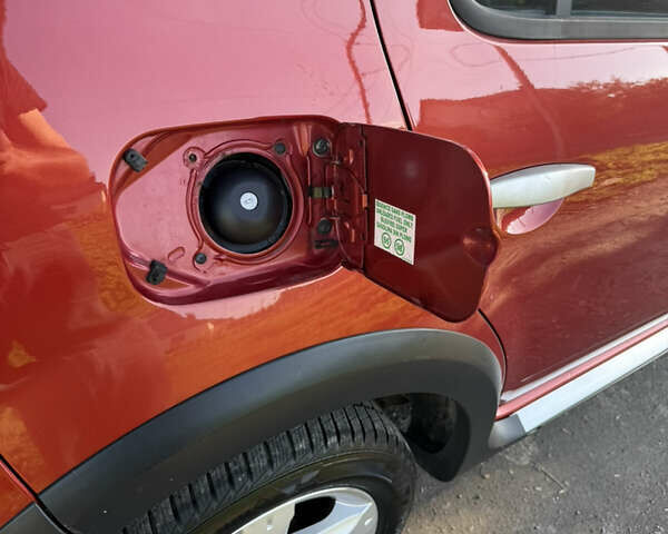 Дачия Sandero StepWay 2011 в Ровно на Automoto.ua Красный Дачия Sandero StepWay, объемом двигателя 1.6 л и пробегом 220 тыс. км за 6800 $, фото 32 на Automoto.ua