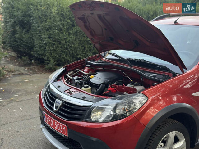 Красный Дачия Sandero StepWay, объемом двигателя 1.6 л и пробегом 135 тыс. км за 6750 $, фото 27 на Automoto.ua