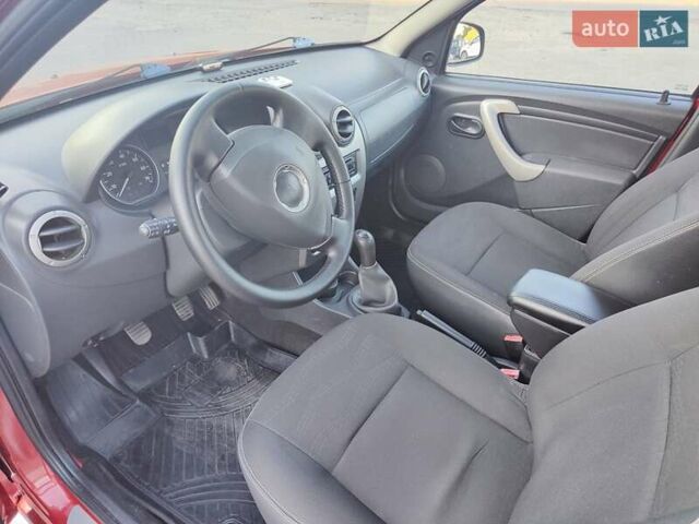 Красный Дачия Sandero StepWay, объемом двигателя 1.6 л и пробегом 157 тыс. км за 6650 $, фото 12 на Automoto.ua