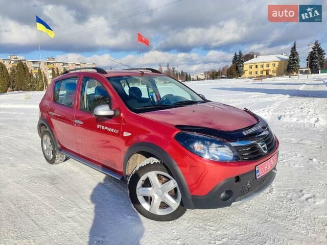 Красный Дачия Sandero StepWay, объемом двигателя 1.5 л и пробегом 239 тыс. км за 6800 $, фото 18 на Automoto.ua