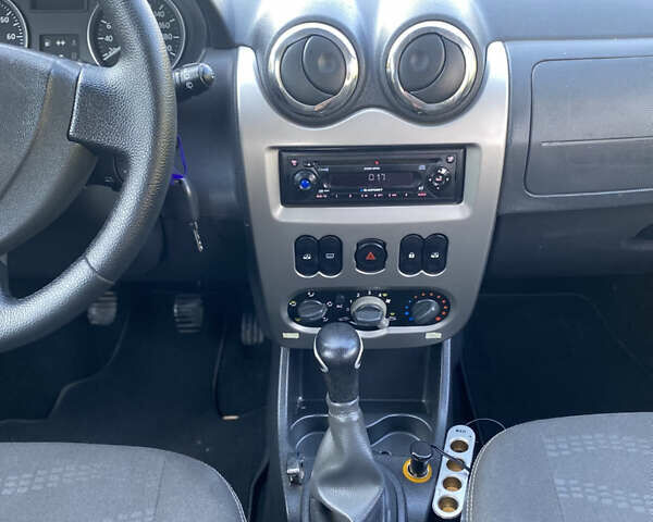 Дачия Sandero StepWay 2011 в Хороле на Automoto.ua Красный Дачия Sandero StepWay, объемом двигателя 1.6 л и пробегом 174 тыс. км за 6700 $, фото 31 на Automoto.ua