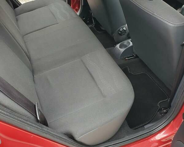 Красный Дачия Sandero StepWay, объемом двигателя 1.5 л и пробегом 208 тыс. км за 6999 $, фото 19 на Automoto.ua