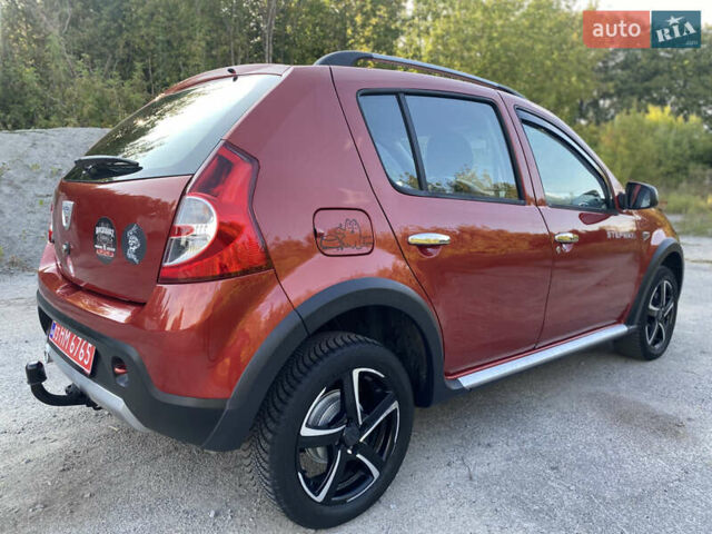 Дачия Sandero StepWay 2011 в Хороле на Automoto.ua Красный Дачия Sandero StepWay, объемом двигателя 1.6 л и пробегом 174 тыс. км за 6700 $, фото 4 на Automoto.ua