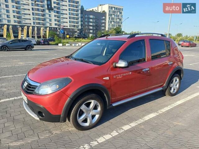 Красный Дачия Sandero StepWay, объемом двигателя 1.46 л и пробегом 212 тыс. км за 7100 $, фото 2 на Automoto.ua