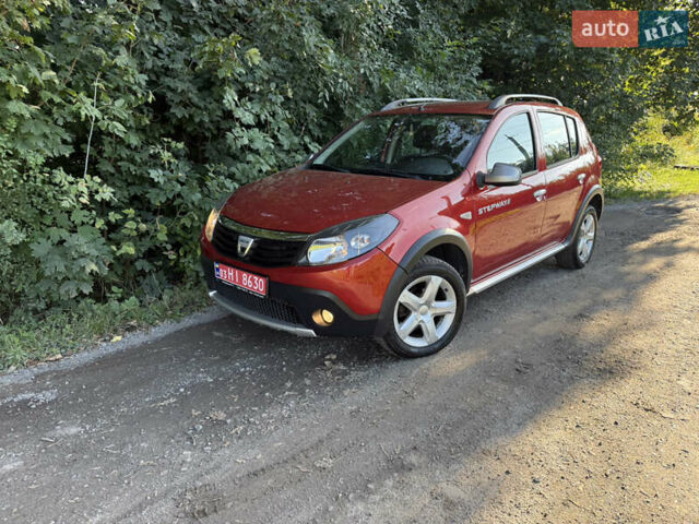 Красный Дачия Sandero StepWay, объемом двигателя 1.6 л и пробегом 220 тыс. км за 6999 $, фото 20 на Automoto.ua