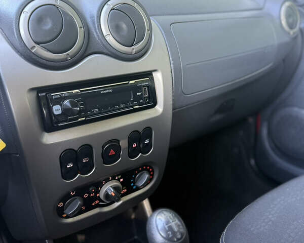 Красный Дачия Sandero StepWay, объемом двигателя 1.6 л и пробегом 220 тыс. км за 6999 $, фото 29 на Automoto.ua
