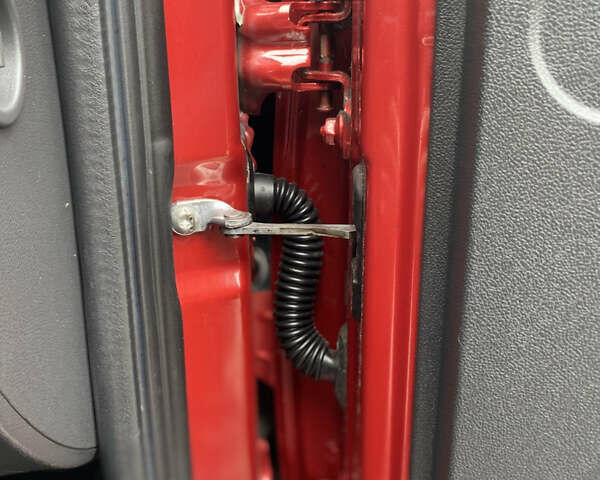 Красный Дачия Sandero StepWay, объемом двигателя 1.6 л и пробегом 179 тыс. км за 6700 $, фото 30 на Automoto.ua