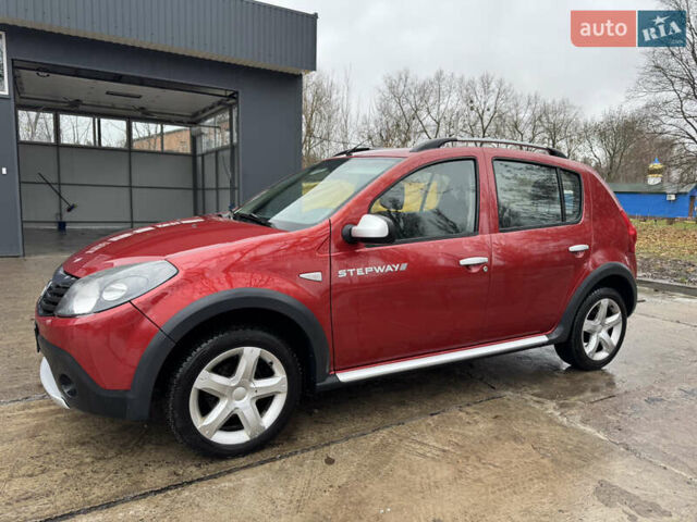 Красный Дачия Sandero StepWay, объемом двигателя 1.6 л и пробегом 185 тыс. км за 7350 $, фото 6 на Automoto.ua