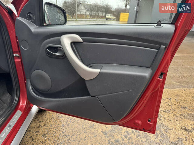 Красный Дачия Sandero StepWay, объемом двигателя 1.6 л и пробегом 185 тыс. км за 7350 $, фото 19 на Automoto.ua