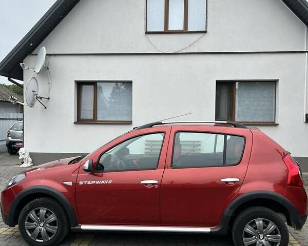 Красный Дачия Sandero StepWay, объемом двигателя 1.6 л и пробегом 117 тыс. км за 6900 $, фото 28 на Automoto.ua
