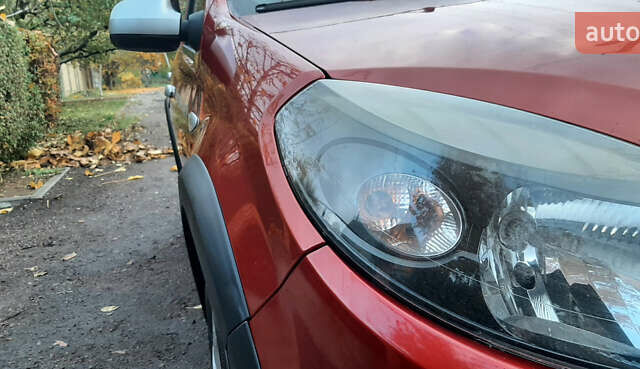 Красный Дачия Sandero StepWay, объемом двигателя 1.6 л и пробегом 183 тыс. км за 6850 $, фото 42 на Automoto.ua