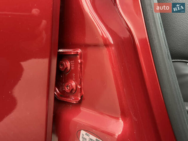 Красный Дачия Sandero StepWay, объемом двигателя 1.6 л и пробегом 139 тыс. км за 7350 $, фото 107 на Automoto.ua