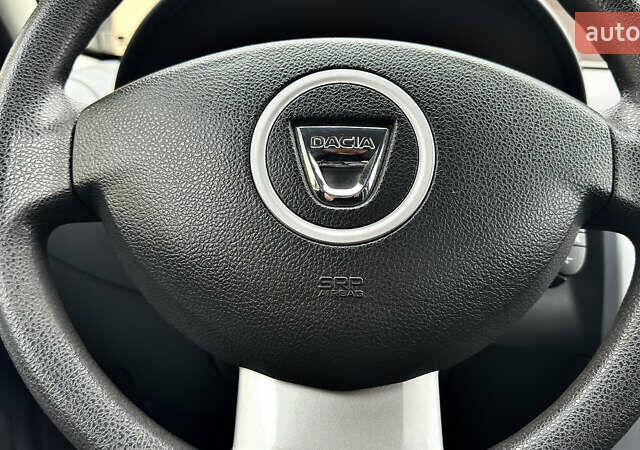 Красный Дачия Sandero StepWay, объемом двигателя 1.6 л и пробегом 115 тыс. км за 7599 $, фото 54 на Automoto.ua