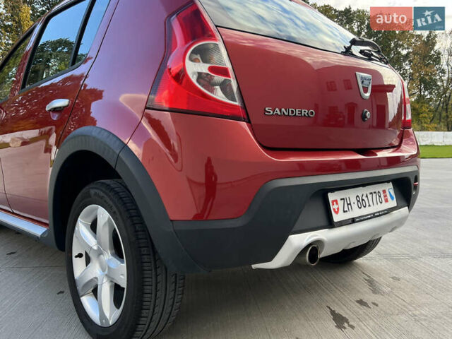 Красный Дачия Sandero StepWay, объемом двигателя 1.6 л и пробегом 139 тыс. км за 7350 $, фото 50 на Automoto.ua