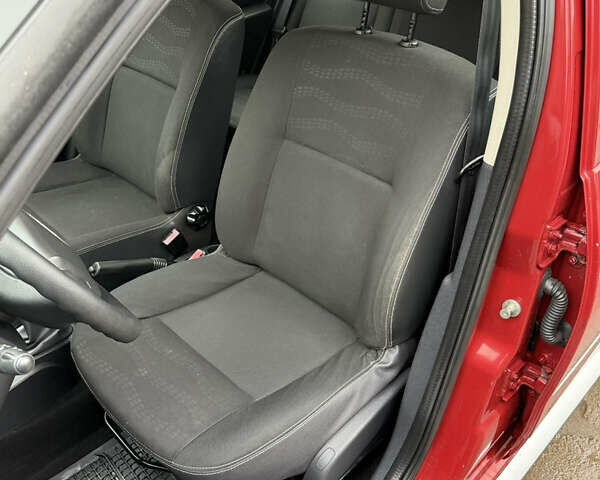 Красный Дачия Sandero StepWay, объемом двигателя 1.6 л и пробегом 163 тыс. км за 6950 $, фото 30 на Automoto.ua