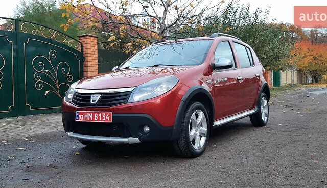 Червоний Дачія Sandero StepWay, об'ємом двигуна 1.6 л та пробігом 183 тис. км за 6850 $, фото 8 на Automoto.ua