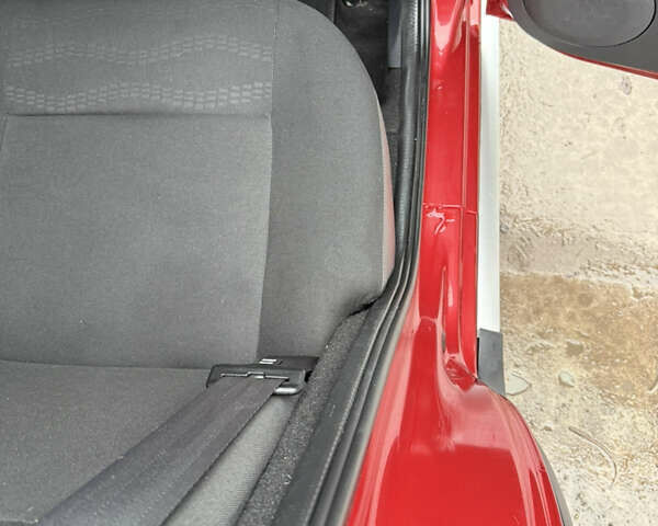 Красный Дачия Sandero StepWay, объемом двигателя 1.6 л и пробегом 163 тыс. км за 6950 $, фото 52 на Automoto.ua