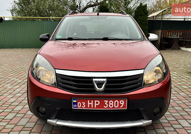 Красный Дачия Sandero StepWay, объемом двигателя 1.6 л и пробегом 115 тыс. км за 7599 $, фото 21 на Automoto.ua