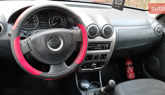 Красный Дачия Sandero StepWay, объемом двигателя 1.6 л и пробегом 183 тыс. км за 6850 $, фото 33 на Automoto.ua