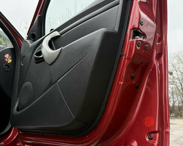 Красный Дачия Sandero StepWay, объемом двигателя 1.6 л и пробегом 163 тыс. км за 6950 $, фото 82 на Automoto.ua