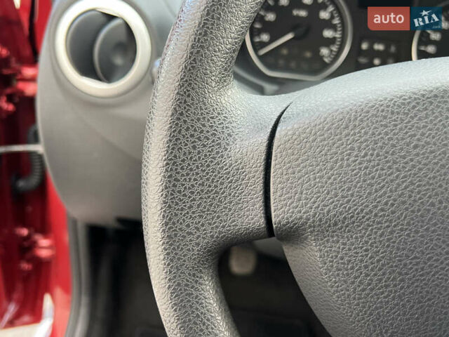 Красный Дачия Sandero StepWay, объемом двигателя 1.6 л и пробегом 139 тыс. км за 7350 $, фото 69 на Automoto.ua