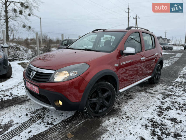 Красный Дачия Sandero StepWay, объемом двигателя 1.6 л и пробегом 162 тыс. км за 6950 $, фото 6 на Automoto.ua