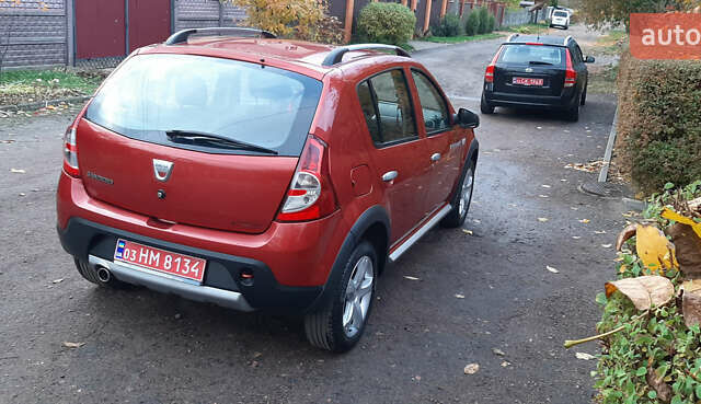 Красный Дачия Sandero StepWay, объемом двигателя 1.6 л и пробегом 183 тыс. км за 6850 $, фото 11 на Automoto.ua