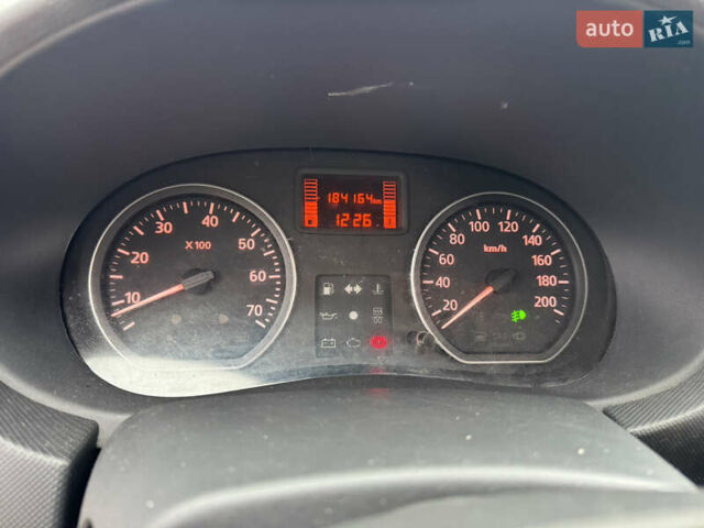 Красный Дачия Sandero StepWay, объемом двигателя 1.6 л и пробегом 185 тыс. км за 7350 $, фото 28 на Automoto.ua