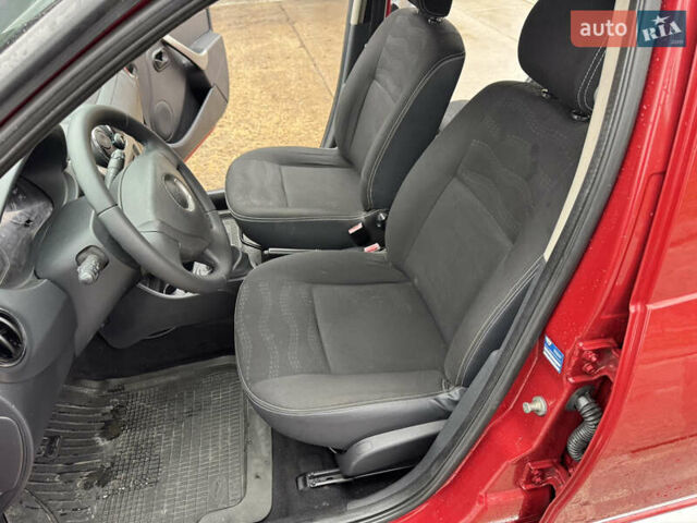 Красный Дачия Sandero StepWay, объемом двигателя 1.6 л и пробегом 185 тыс. км за 7350 $, фото 23 на Automoto.ua