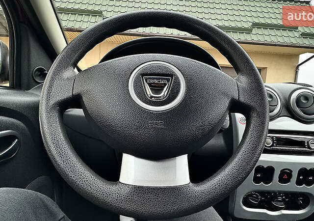 Красный Дачия Sandero StepWay, объемом двигателя 1.6 л и пробегом 115 тыс. км за 7599 $, фото 53 на Automoto.ua