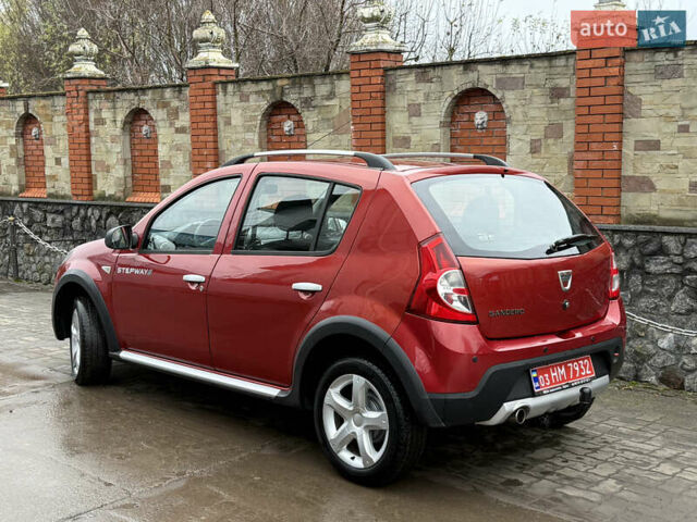 Красный Дачия Sandero StepWay, объемом двигателя 1.6 л и пробегом 163 тыс. км за 6950 $, фото 10 на Automoto.ua