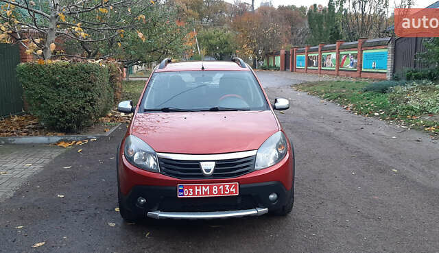 Красный Дачия Sandero StepWay, объемом двигателя 1.6 л и пробегом 183 тыс. км за 6850 $, фото 6 на Automoto.ua