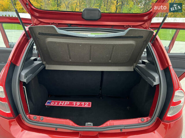 Красный Дачия Sandero StepWay, объемом двигателя 1.6 л и пробегом 139 тыс. км за 7350 $, фото 97 на Automoto.ua