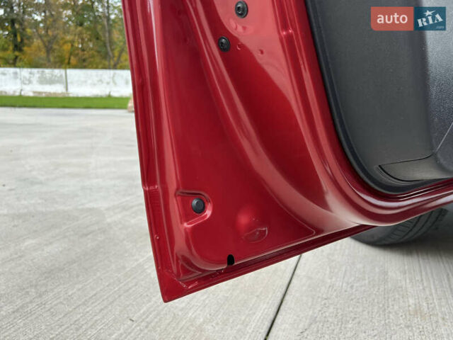 Красный Дачия Sandero StepWay, объемом двигателя 1.6 л и пробегом 139 тыс. км за 7350 $, фото 127 на Automoto.ua