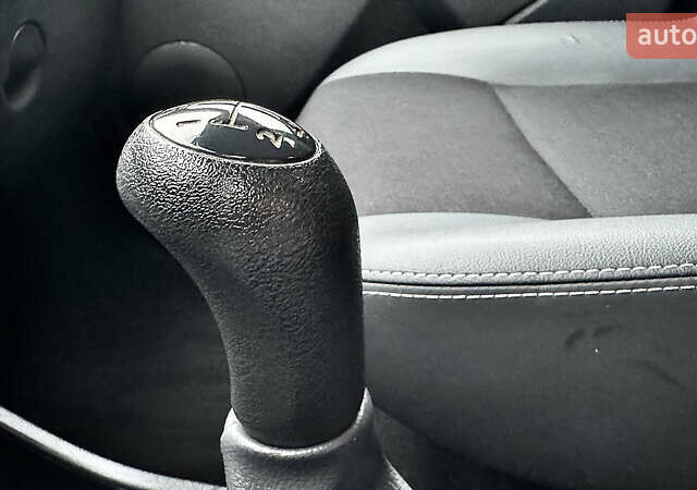 Красный Дачия Sandero StepWay, объемом двигателя 1.6 л и пробегом 115 тыс. км за 7599 $, фото 57 на Automoto.ua