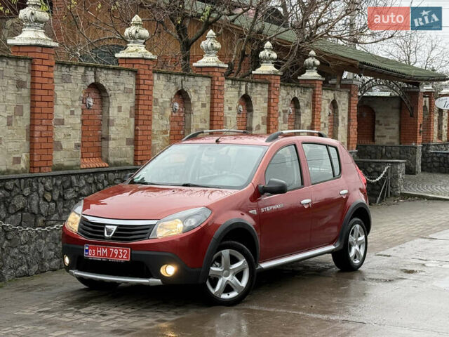 Красный Дачия Sandero StepWay, объемом двигателя 1.6 л и пробегом 163 тыс. км за 6950 $, фото 6 на Automoto.ua