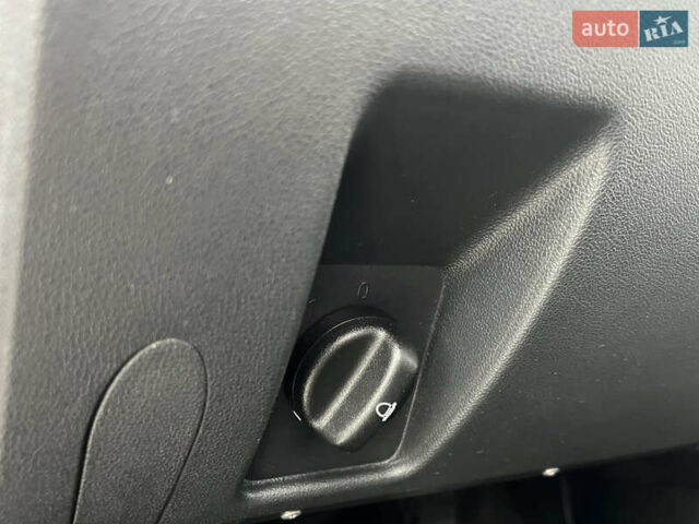 Красный Дачия Sandero StepWay, объемом двигателя 1.6 л и пробегом 139 тыс. км за 7350 $, фото 133 на Automoto.ua