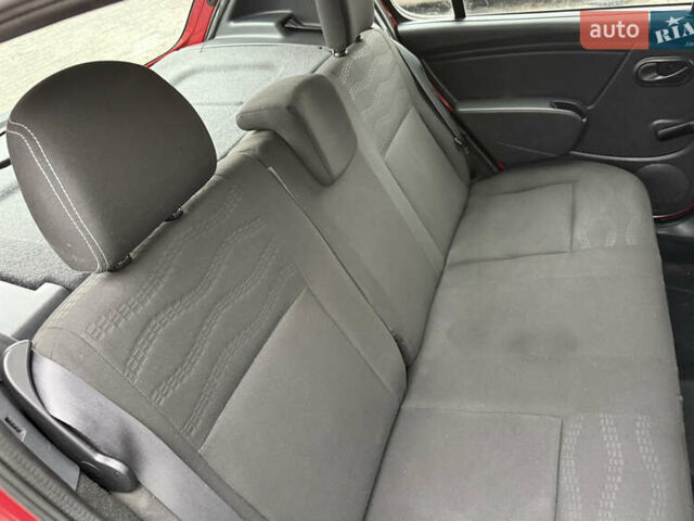 Красный Дачия Sandero StepWay, объемом двигателя 1.6 л и пробегом 163 тыс. км за 6950 $, фото 54 на Automoto.ua