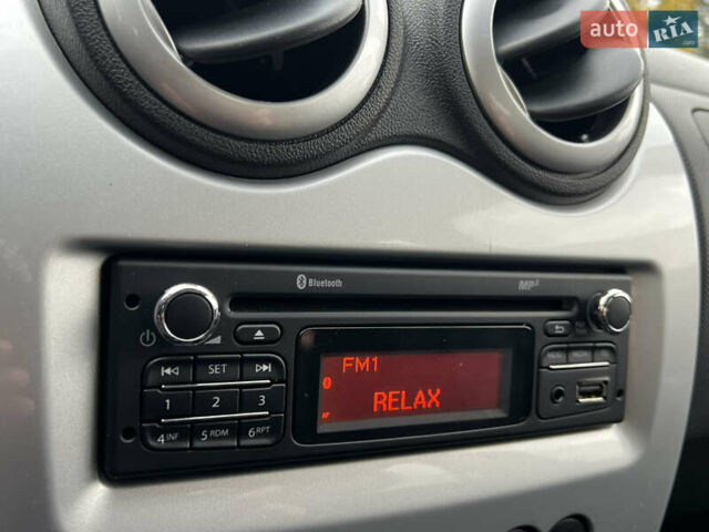 Красный Дачия Sandero StepWay, объемом двигателя 1.6 л и пробегом 139 тыс. км за 7350 $, фото 151 на Automoto.ua