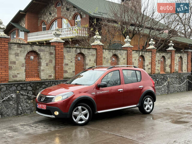 Красный Дачия Sandero StepWay, объемом двигателя 1.6 л и пробегом 163 тыс. км за 6950 $, фото 7 на Automoto.ua