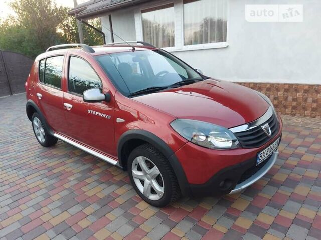 Красный Дачия Sandero StepWay, объемом двигателя 1.6 л и пробегом 128 тыс. км за 7500 $, фото 3 на Automoto.ua