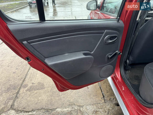 Красный Дачия Sandero StepWay, объемом двигателя 1.6 л и пробегом 185 тыс. км за 7350 $, фото 15 на Automoto.ua