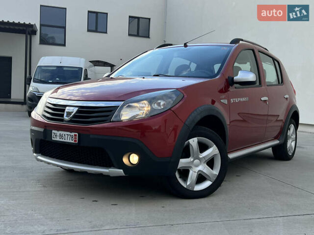 Красный Дачия Sandero StepWay, объемом двигателя 1.6 л и пробегом 139 тыс. км за 7350 $, фото 13 на Automoto.ua