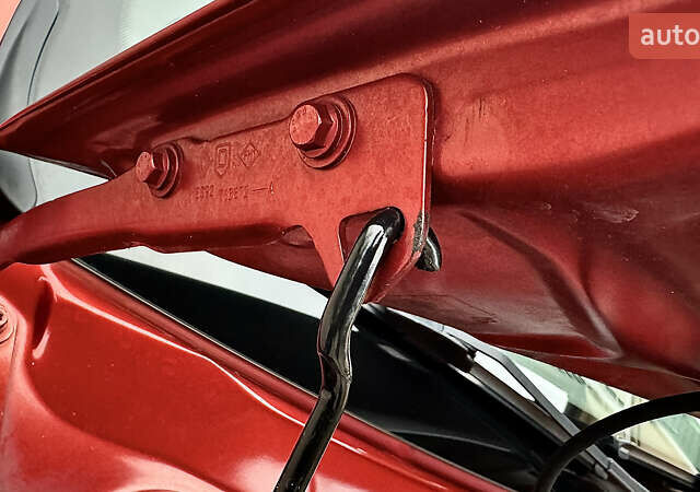 Красный Дачия Sandero StepWay, объемом двигателя 1.6 л и пробегом 115 тыс. км за 7599 $, фото 32 на Automoto.ua