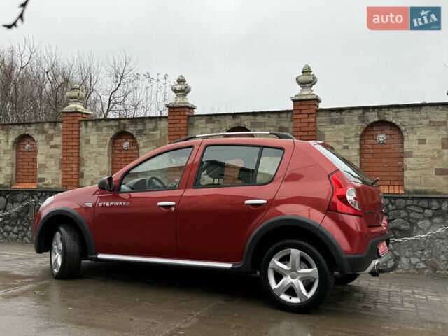 Красный Дачия Sandero StepWay, объемом двигателя 1.6 л и пробегом 163 тыс. км за 6950 $, фото 9 на Automoto.ua