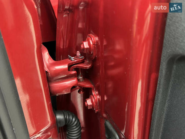 Красный Дачия Sandero StepWay, объемом двигателя 1.6 л и пробегом 139 тыс. км за 7350 $, фото 103 на Automoto.ua