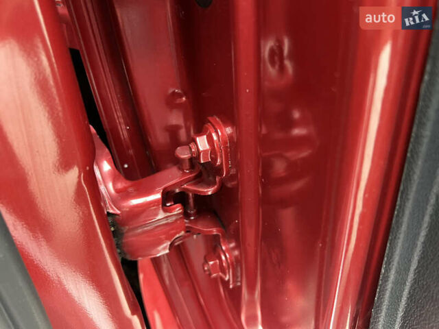 Красный Дачия Sandero StepWay, объемом двигателя 1.6 л и пробегом 139 тыс. км за 7350 $, фото 104 на Automoto.ua